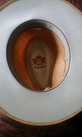 Café Tardan sombreros